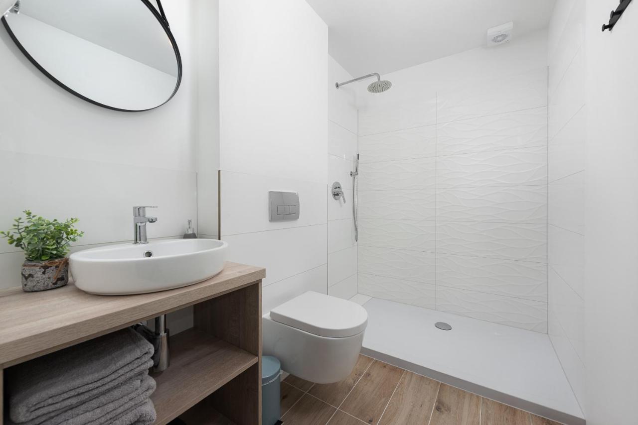 Roza Baltyku - Apartamenty I Pokoje A Дембки Экстерьер фото