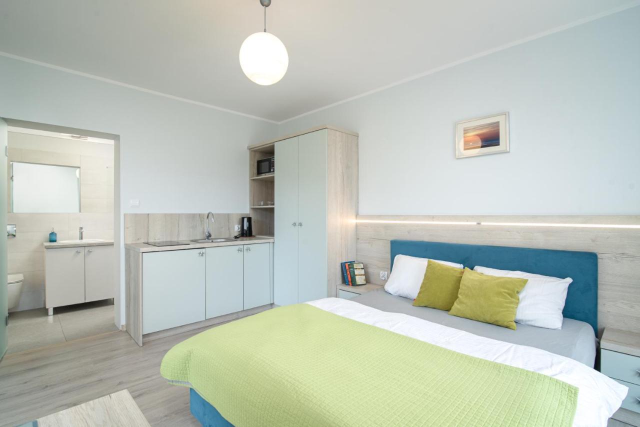 Roza Baltyku - Apartamenty I Pokoje A Дембки Экстерьер фото
